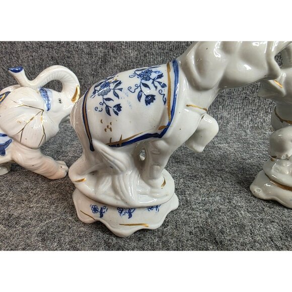 Vtg Porcelain Elephant Figurines Set Of 3 Blue White Gold Accents - Picture 7 of 10